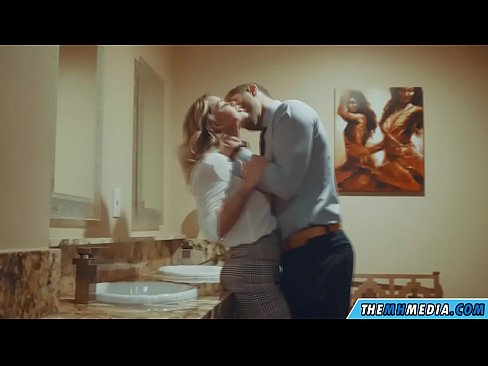 ❤️ Döşlü sarışın sizi ictimai tualetdə aldatdıqda ️❌ Sikişmə videosu  az.sitevox.top